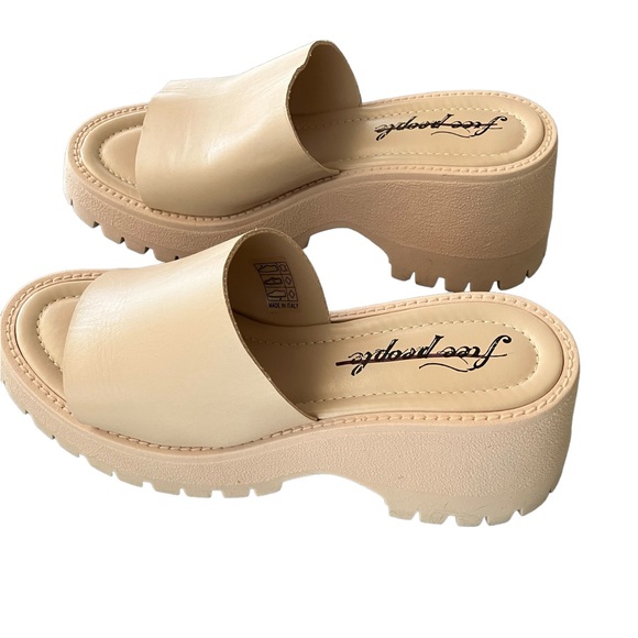 Free People Shoes - ❤️Free People Wedge Slides Size 40 New Without Box